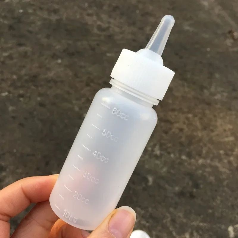 Pet Feeding Bottle 60ml Pet Silicone Feeding Bottle for Cats and Dogs Small Pacifier Pet Food Supplies